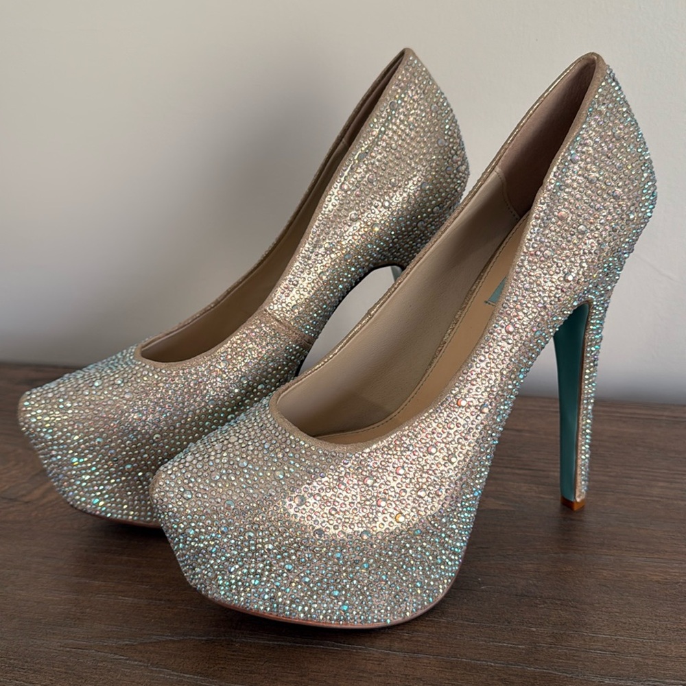 Betsey Johnson Blue size 10 Platform Heels